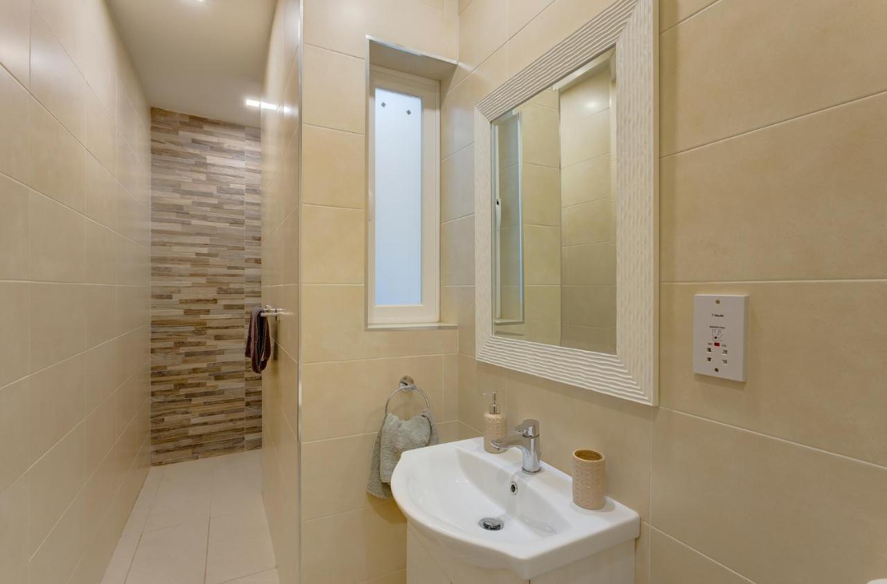 Centric And Modern Penthouse Close To Amenities مسيدا المظهر الخارجي الصورة